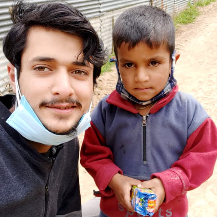 Willie's volunteers deliver COVID-19 supplies to children in Northern India