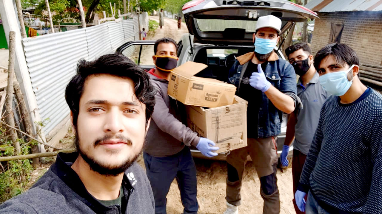 Willie's volunteers deliver COVID-19 supplies to children in Northern India