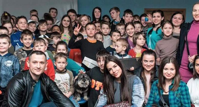 willie in ukraine with the orphans